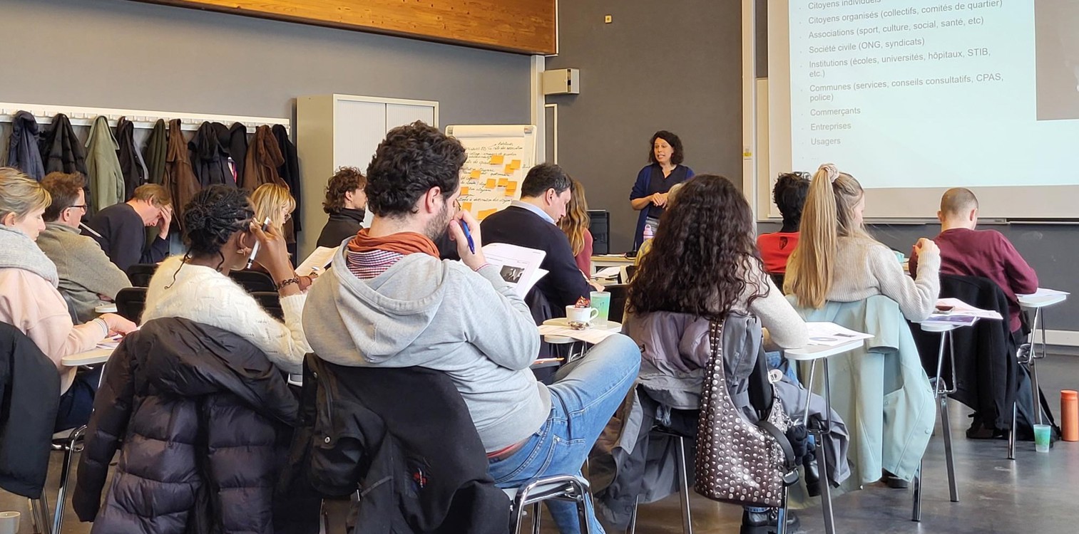 Opleiding over participatieve democratie en burgerparticipatie : de inschrijvingen voor module 1 en module 2 zijn geopend!  